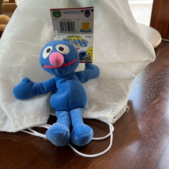 1997 Grover Sesame Street Beans Cute 6” Muppet Children’s Television Workshop - Picture 3 of 6